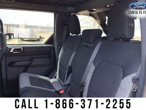 Used 2025 Ford Bronco Big Bend image 16