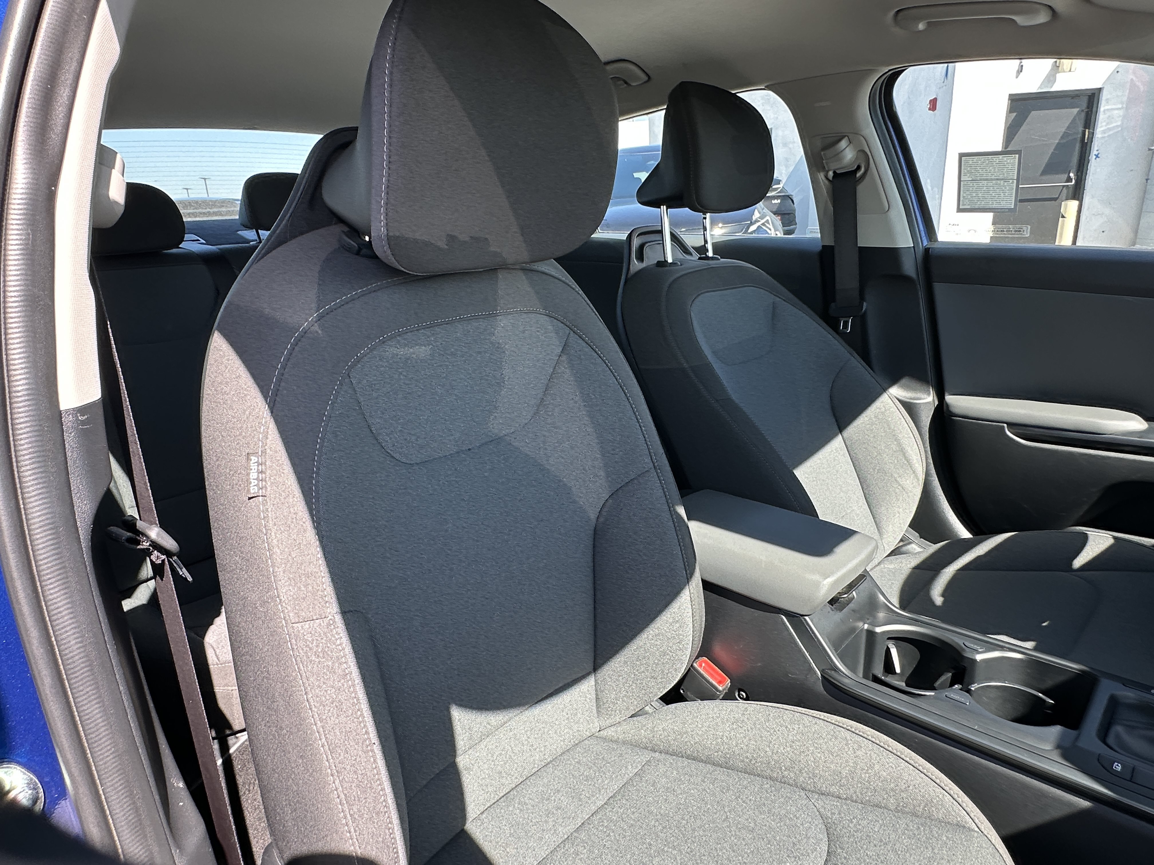 Used 2025 Kia K4 FWD image 17