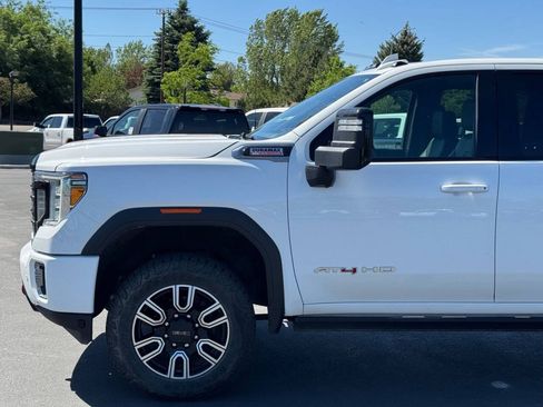 Used 2023 GMC Sierra 3500 AT4 w/ AT4 Premium Plus Package AWD/4WD image 4