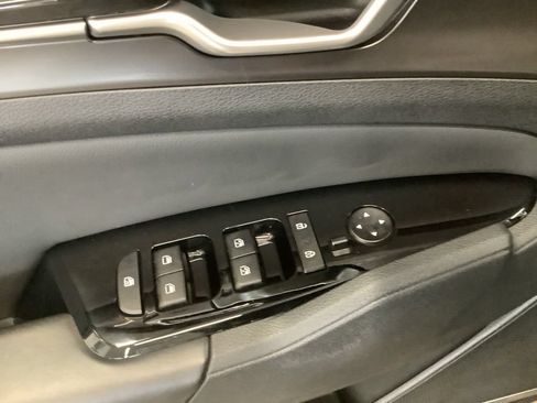Certified 2024 Kia Sportage EX AWD/4WD image 18