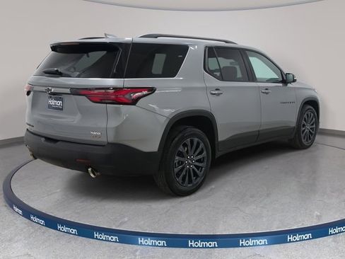 Used 2023 Chevrolet Traverse RS image 5