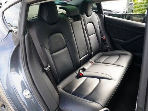 Used 2023 Tesla Model 3 Standard Range image 25