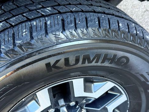 Used 2021 Toyota Tacoma TRD Off-Road image 41