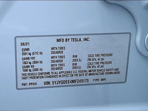 Used 2021 Tesla Model Y Long Range AWD/4WD image 18