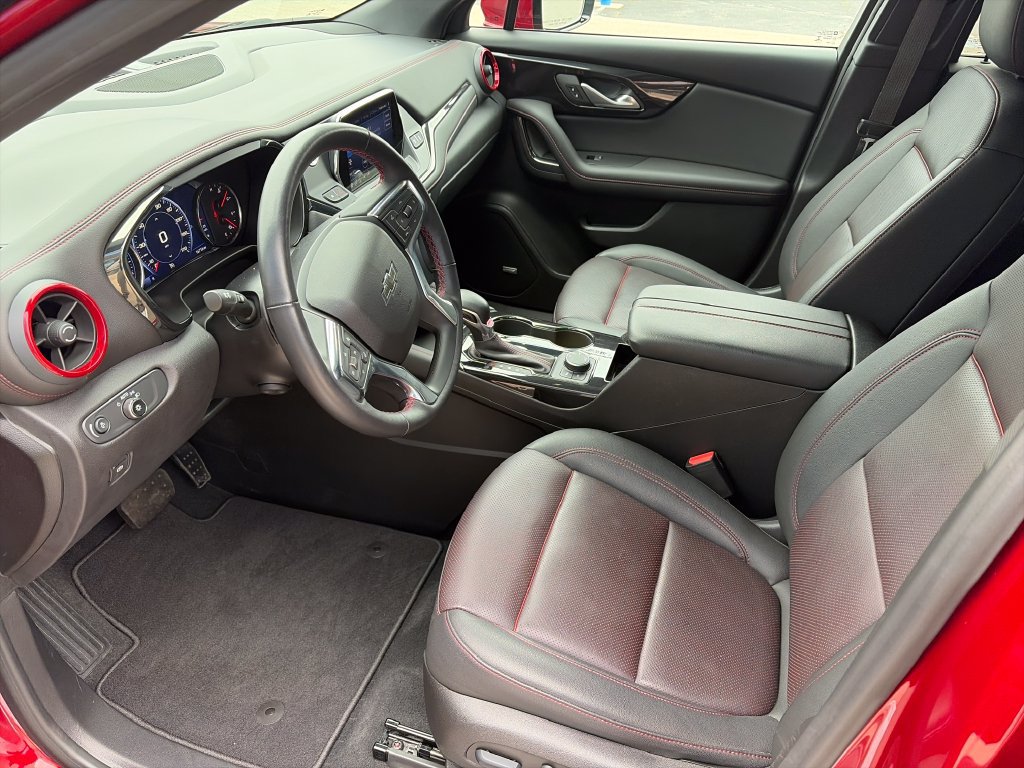 Used 2022 Chevrolet Blazer RS w/ Enhanced Convenience Package AWD/4WD image 9