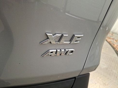 Certified 2019 Toyota RAV4 XLE Premium image 24