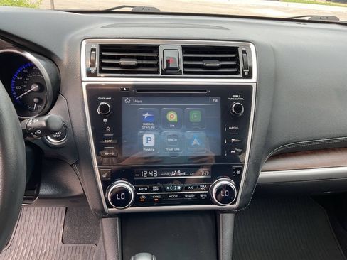 Used 2018 Subaru Outback 3.6R Limited AWD/4WD image 21