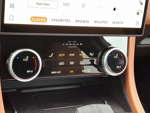 Used 2026 Jaguar F-PACE R-Dynamic S AWD/4WD image 19