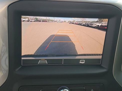 Used 2024 Chevrolet Silverado 2500 Custom w/ Custom Value Package image 16