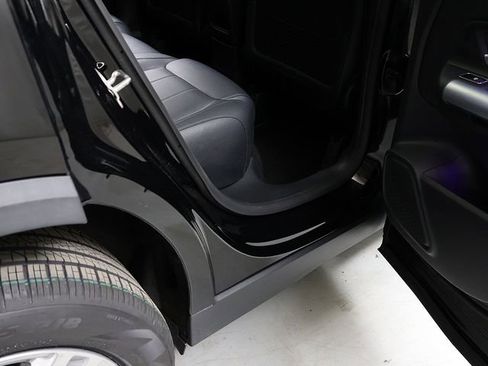Certified 2023 Mercedes-Benz GLA 250 4MATIC image 32