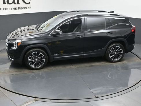 Used 2022 GMC Terrain SLT w/ Infotainment Package II image 57