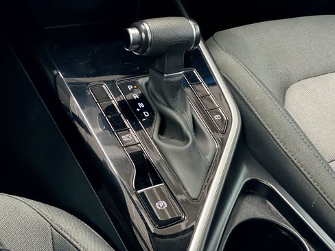 Certified 2025 Kia Niro LX FWD image 24