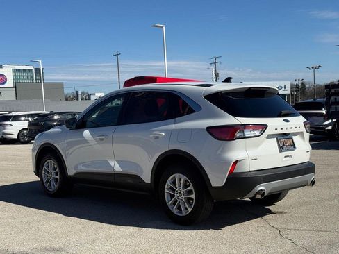 Certified 2022 Ford Escape SE w/ Convenience Package image 9