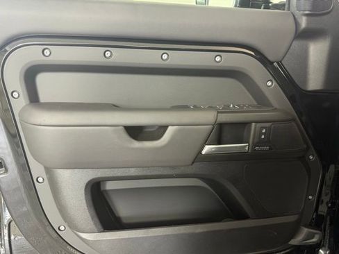 New 2025 Land Rover Defender 110 V8 image 29