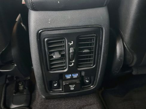 Used 2018 Jeep Grand Cherokee Limited w/ Luxury Group II AWD/4WD image 27