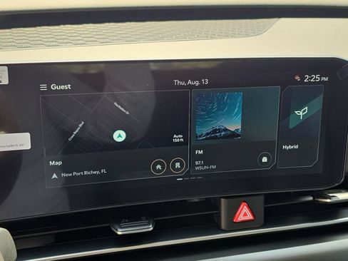New 2027 Kia Carnival SX w/ Dark Edition Package FWD image 24