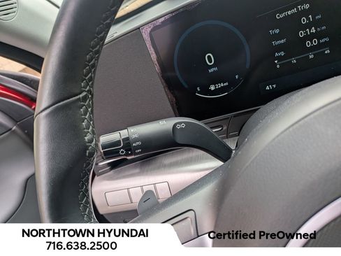 Used 2024 Hyundai Kona Limited image 31
