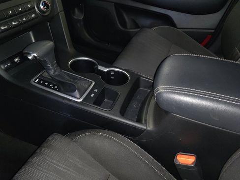 Used 2020 Kia Sportage LX FWD image 26