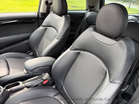 Used 2016 MINI Cooper S FWD image 8