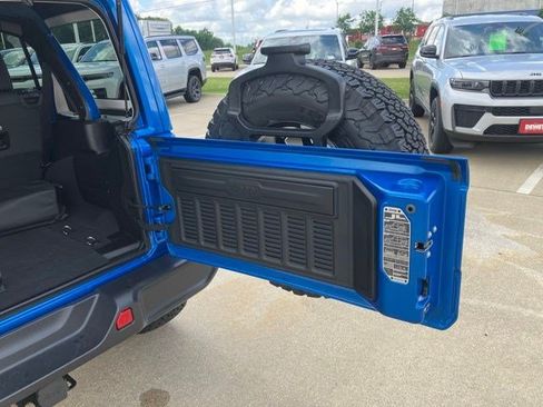 New 2026 Jeep Wrangler Unlimited Rubicon AWD/4WD image 28