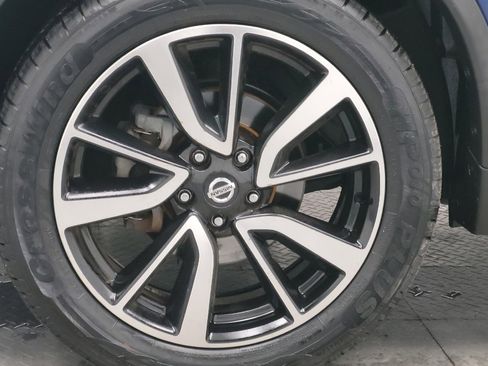 Used 2020 Nissan Rogue SL FWD image 31