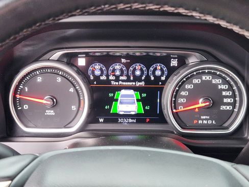 Used 2023 Chevrolet Silverado 2500 High Country image 16