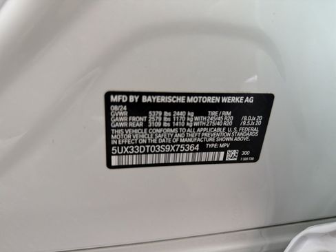 Used 2025 BMW X4 xDrive30i w/ Premium Package image 29