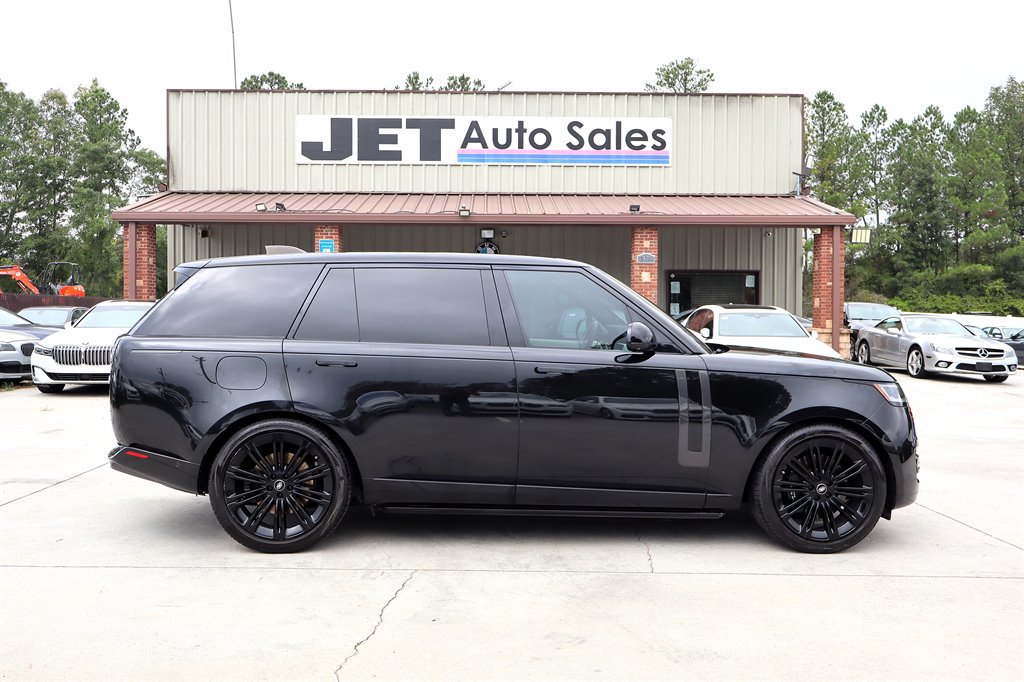 Used 2023 Land Rover Range Rover Long Wheelbase SE AWD/4WD image 8