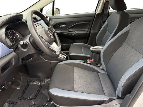 Certified 2023 Nissan Versa SV image 9