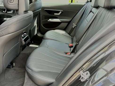 Used 2026 Mercedes-Benz E 350 Sedan image 42