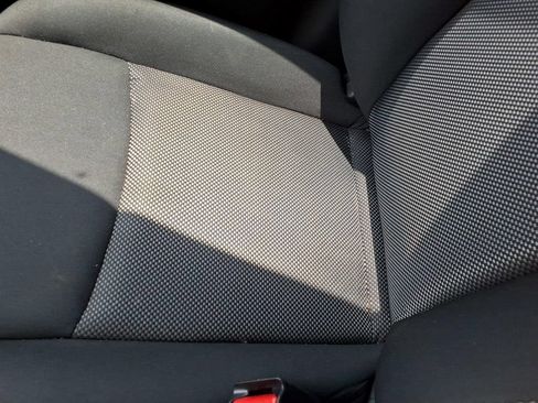 Used 2020 Nissan Pathfinder S FWD image 25