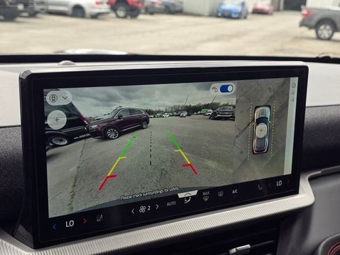 Used 2025 Ford Explorer ST image 38