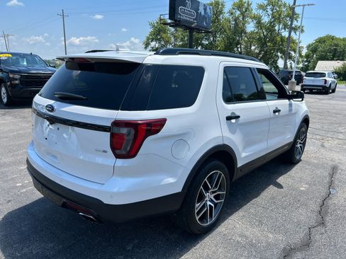 Used 2016 Ford Explorer Sport w/ Equipment Group 401A AWD/4WD image 5