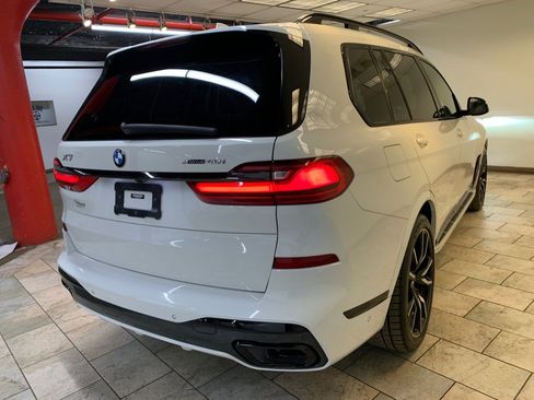 Used 2022 BMW X7 xDrive40i w/ M Sport Package AWD/4WD image 8