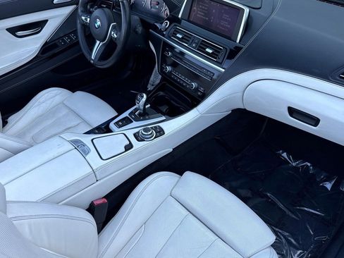 Used 2013 BMW M6 Convertible RWD image 32