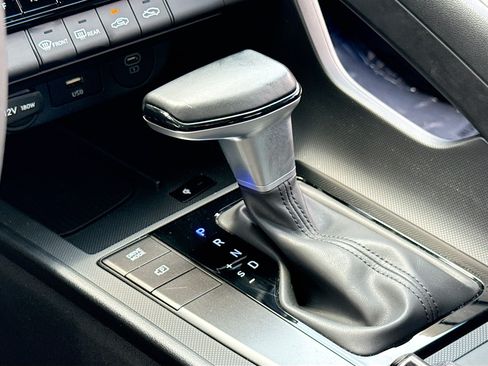 Certified 2025 Hyundai Elantra Sport FWD image 11