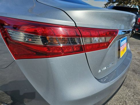 Used 2017 Toyota Avalon XLE image 37