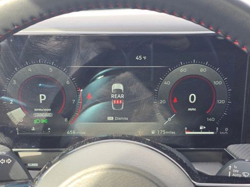 Used 2025 Nissan Kicks SR w/ SR Premium Package image 36