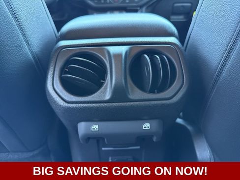 New 2025 Jeep Gladiator Sport image 40