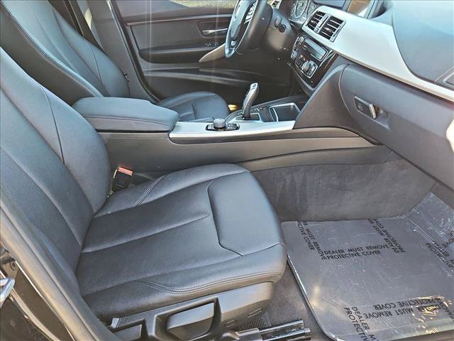 Used 2016 BMW 320i Sedan RWD image 20