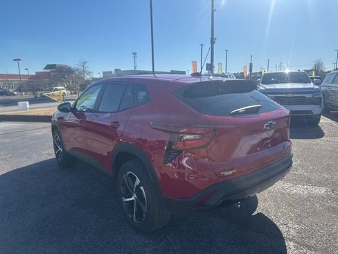 New 2026 Chevrolet Trax RS w/ Sunroof Package FWD image 6