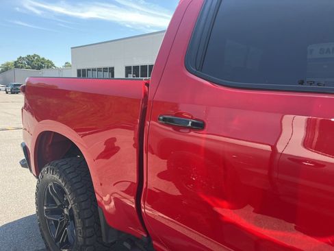 Used 2024 Chevrolet Silverado 1500 LT Trail Boss w/ Convenience Package II AWD/4WD image 11