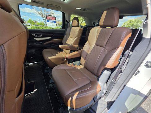 Used 2020 Subaru Ascent Touring AWD/4WD image 12