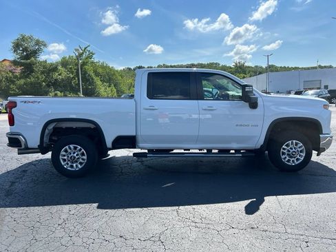 Used 2025 Chevrolet Silverado 2500 LT w/ Convenience Package AWD/4WD image 4
