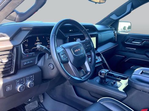 Used 2022 GMC Sierra 1500 AT4X AWD/4WD image 18