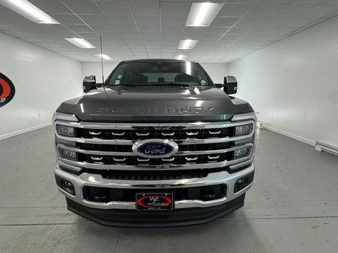 New 2026 Ford F250 4x4 Crew Cab Super Duty image 2