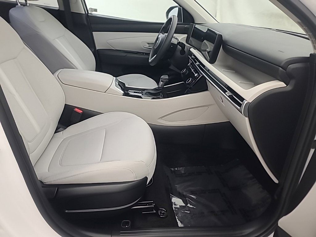 Used 2026 Hyundai Tucson SEL Plus FWD image 14