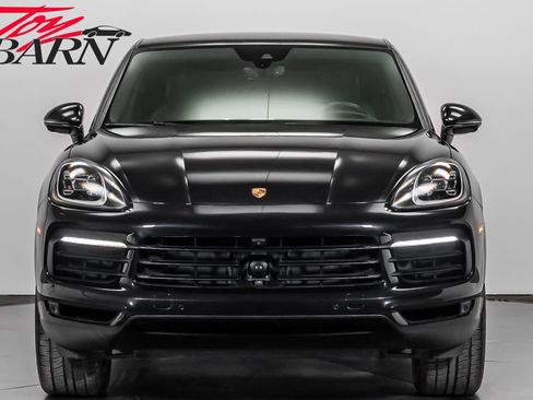Used 2022 Porsche Cayenne S image 8