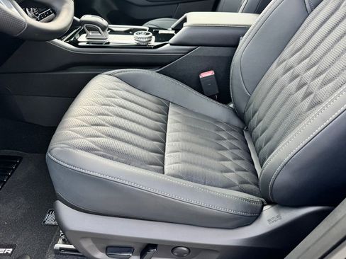 New 2026 Mitsubishi Outlander SEL FWD image 30