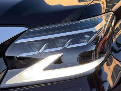 Used 2021 Lexus GX 460 Luxury w/ Sport Design Package image 10